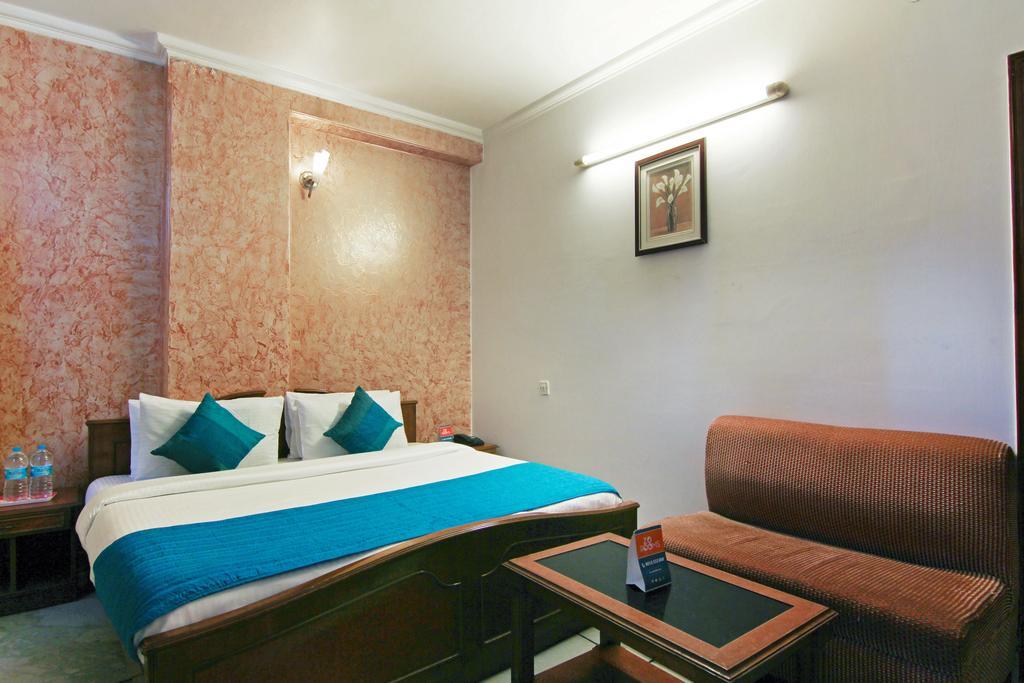 Hotel Rahul Palace New Delhi Room photo
